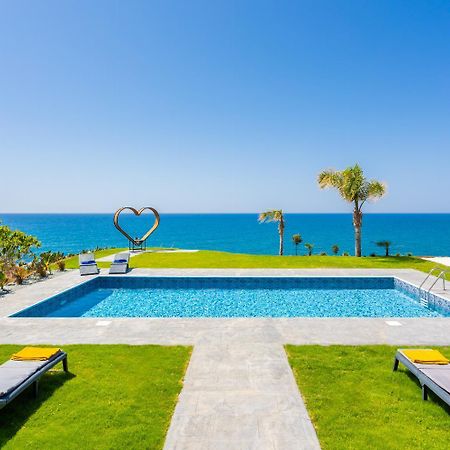 Villa Beach Heaven ポモス エクステリア 写真